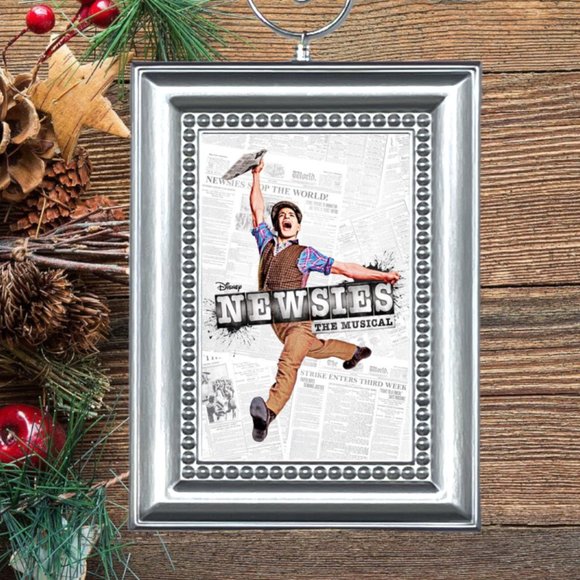 Newsies‎ The Musical Broadway Memorabilia Christmas Tree Ornament - Picture 1 of 3